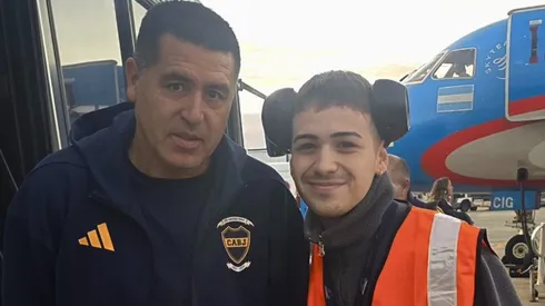 Trabaja como maletero en Ezeiza y conoció a Riquelme.