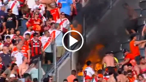 Una tribuna del Monumental empezó a prenderse fuego poco antes del arranque del Superclásico.