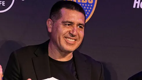 Riquelme quiere a un campeón del mundo.