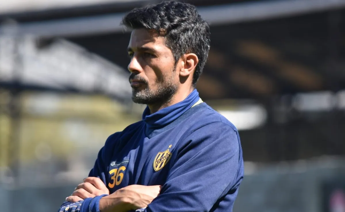 Walter Erviti colgó el buzo de DT: lanzó su carrera como dirigente y ya tiene nuevo club