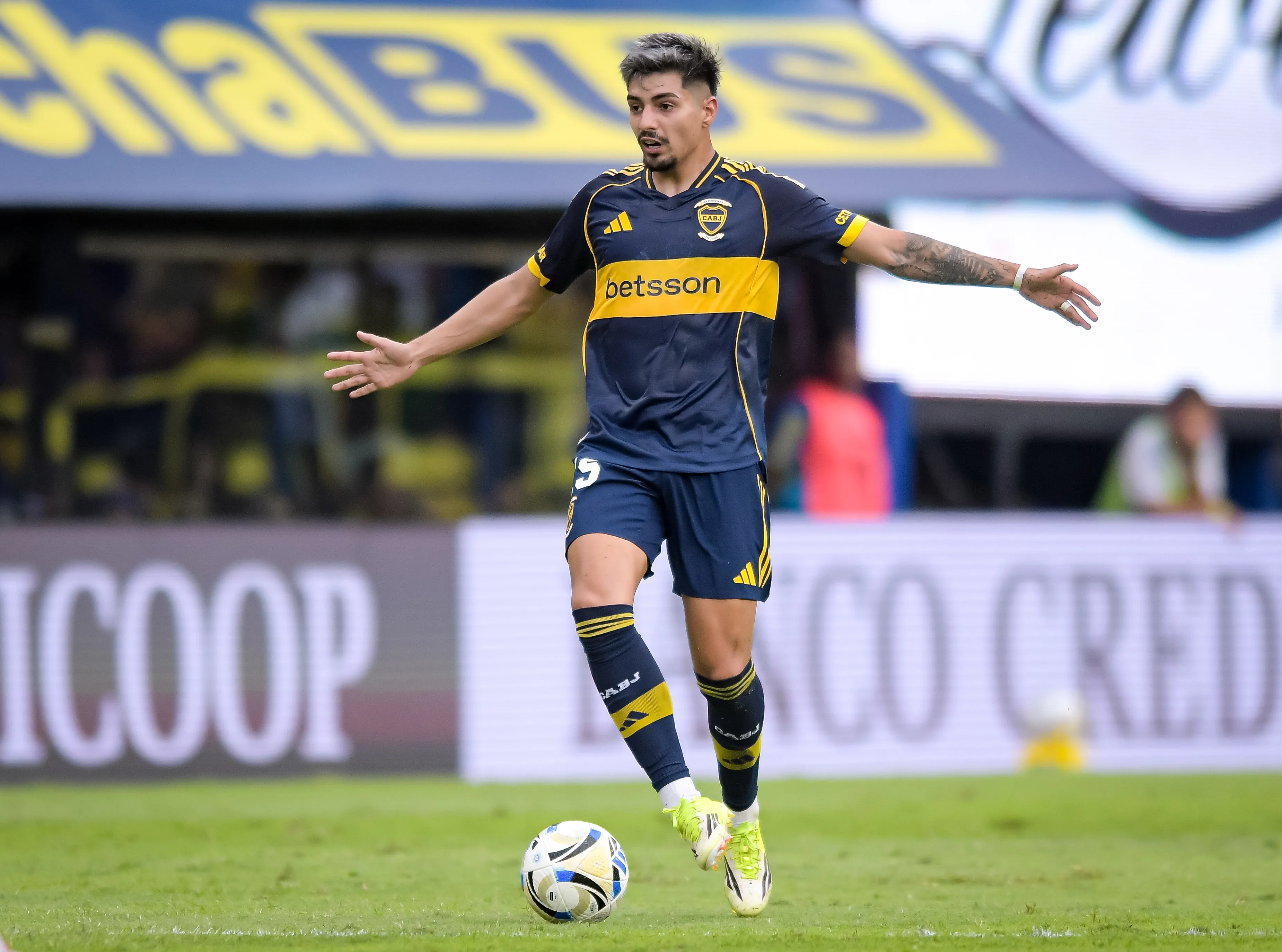 Alarcón será titular en Boca. (Getty)