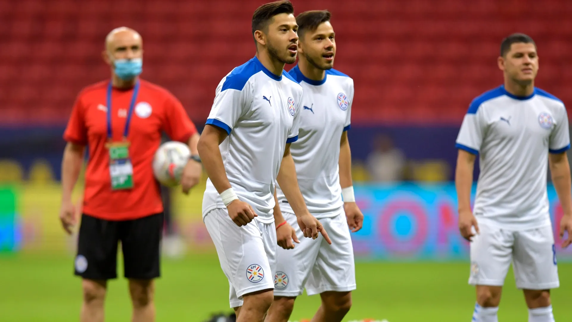 Los hermanos Romero jugaron juntos en San Lorenzo y la selección de Paraguay. (Getty)