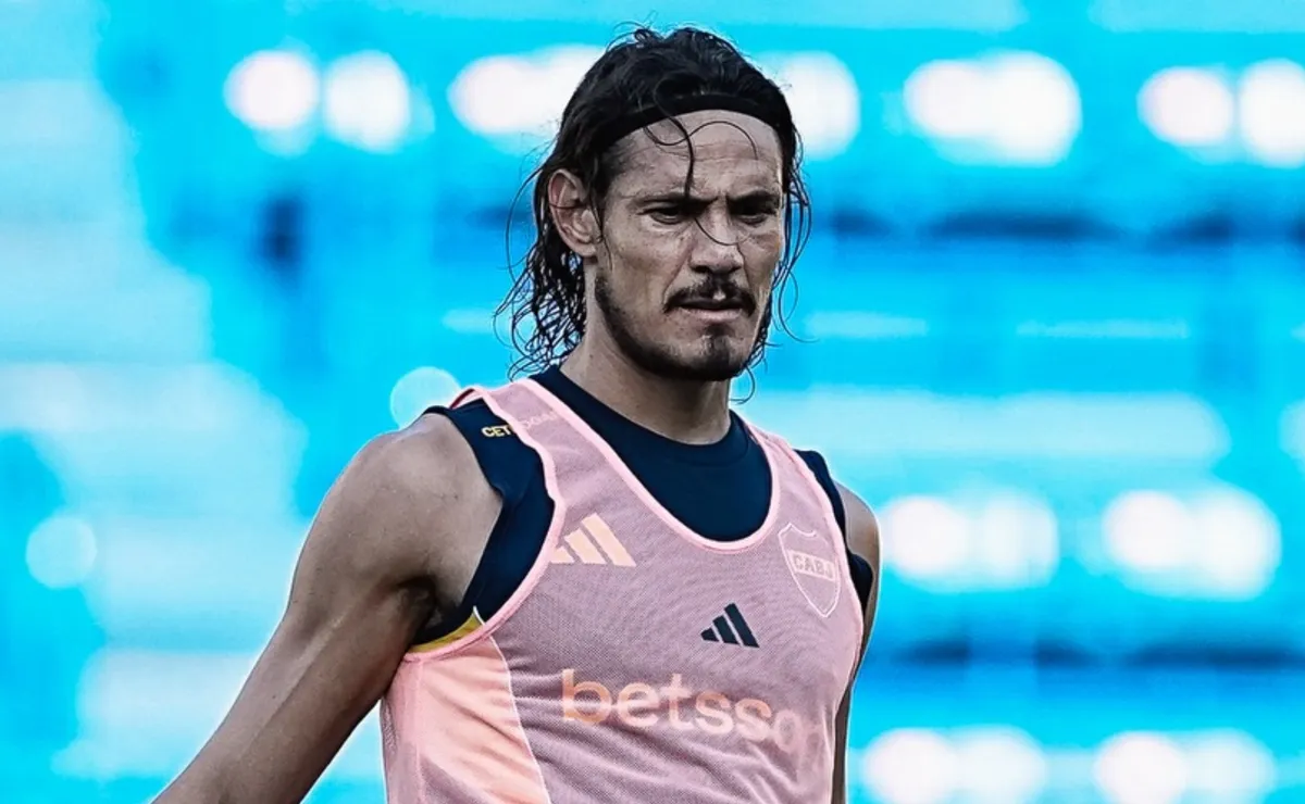Crudo mensaje de Cavani en medio de las dudas por su vuelta: 