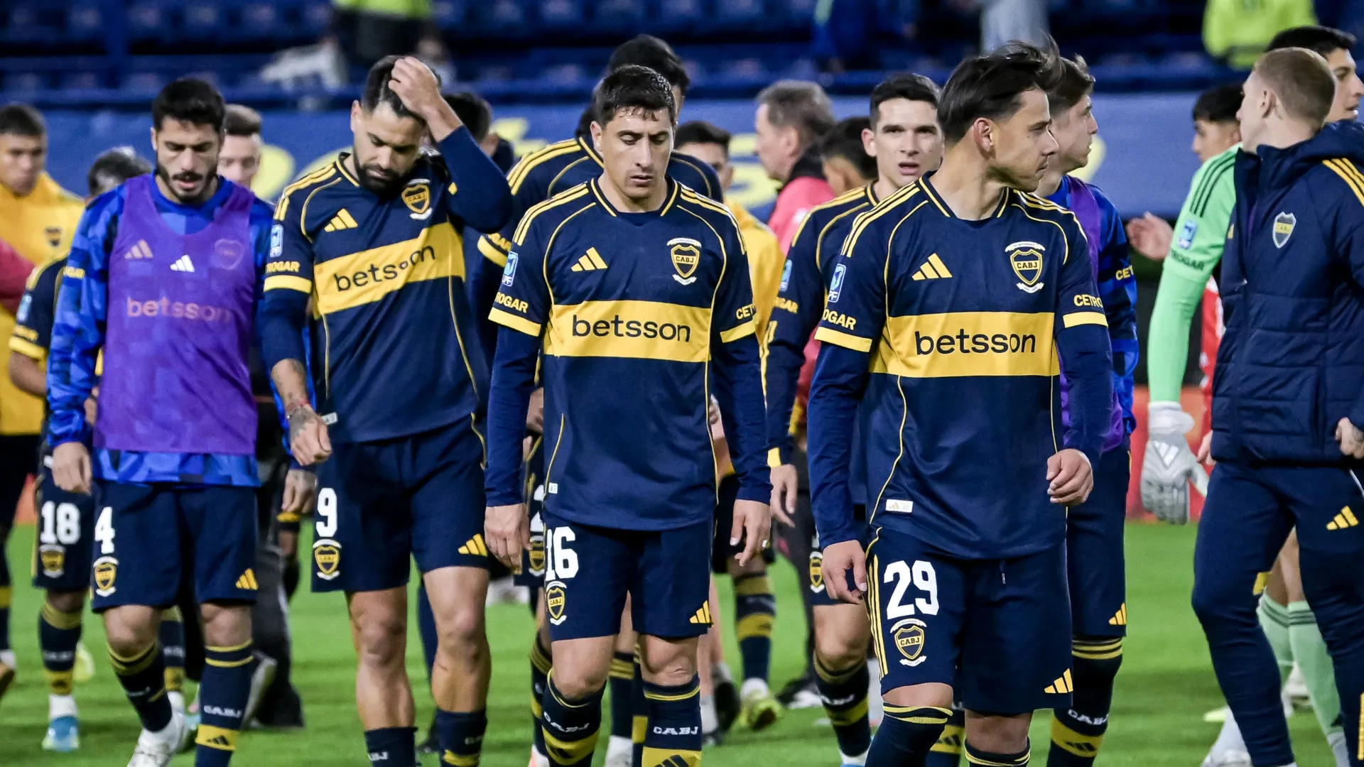El Xeneize debe jugar con Sarmiento por Copa Argentina.