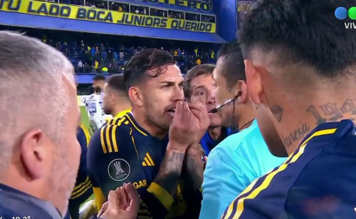 Paredes enfrentó al árbitro de Boca-Cruzeiro: 