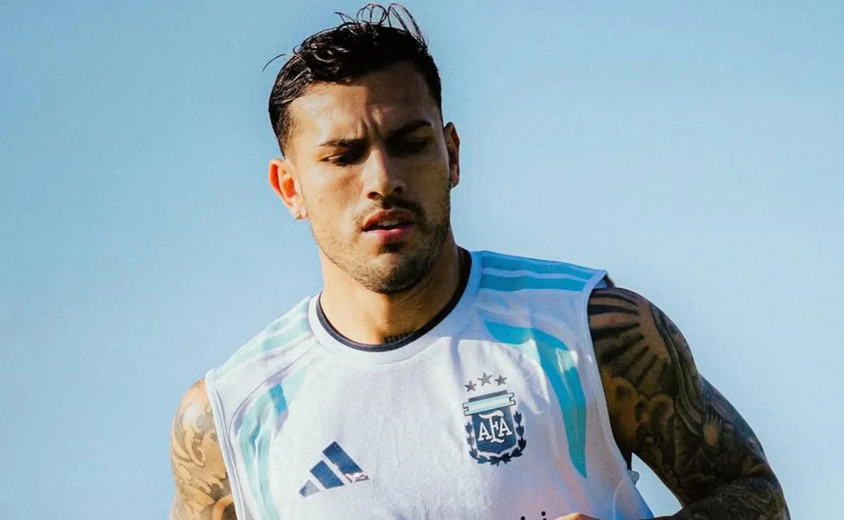 Sonríe Scaloni: la buena noticia de Paredes en la práctica abierta de la Selección Argentina