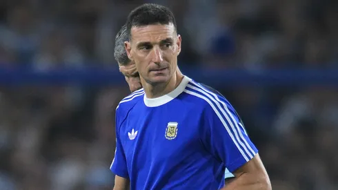 Scaloni confirmó su decisión con Paredes en Argentina.