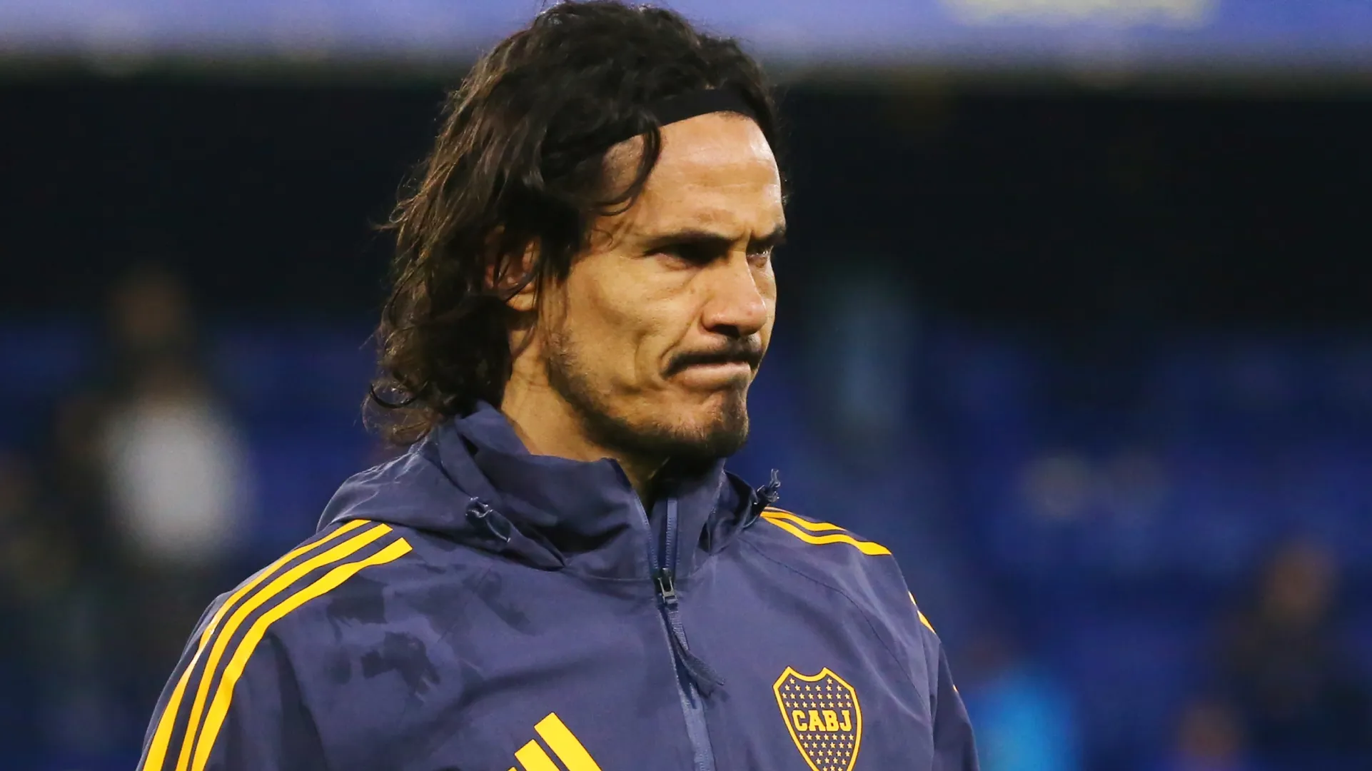 Cavani se va de Boca.