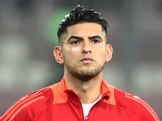 Zambrano compartió cancha con su hijo en Perú pero se fue expulsado
