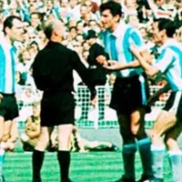 La polémica de Rattín en un Mundial que derivó en la creación de las tarjetas en el fútbol