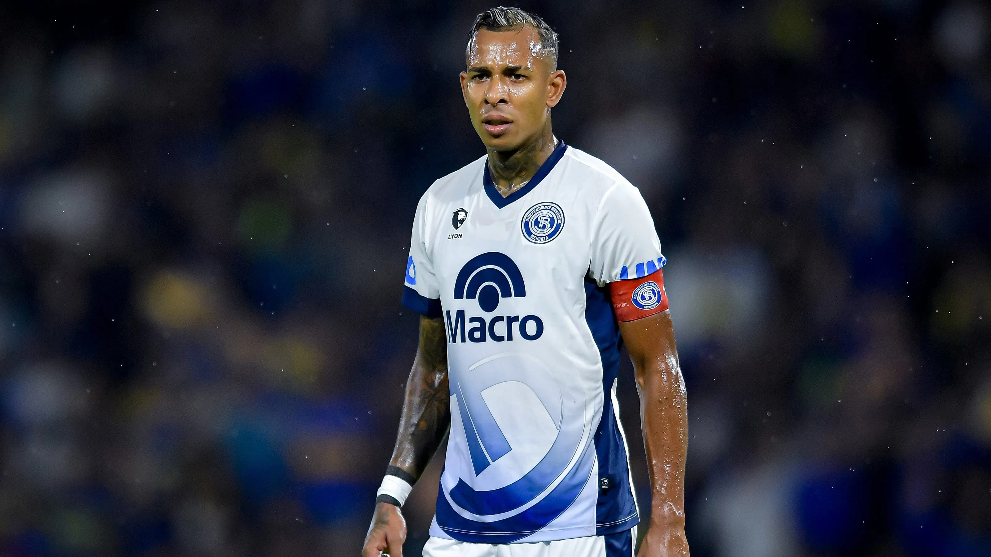 Independiente Rivadavia pretende más de 6 millones por la ficha de Villa. Foto: Getty