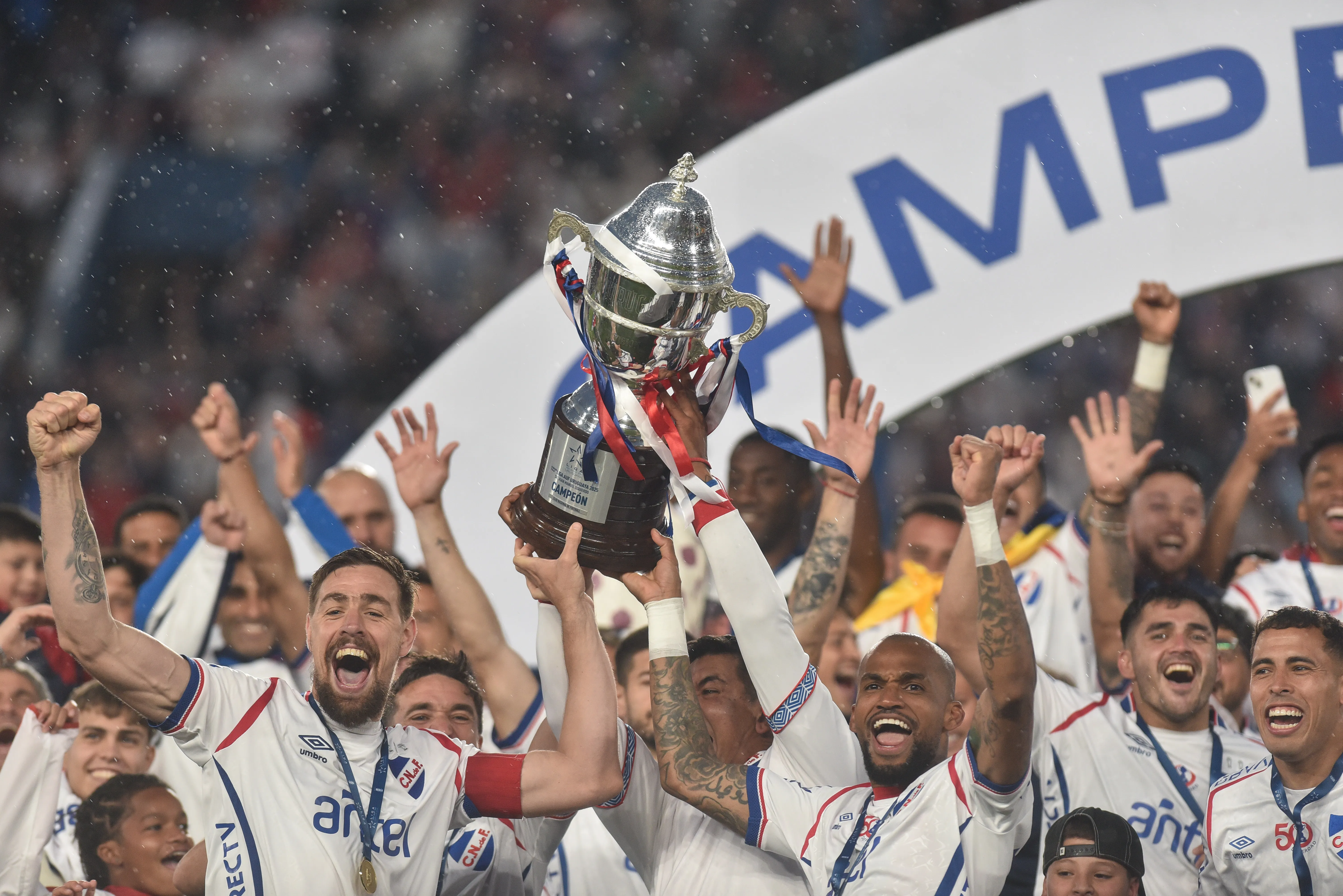 Nacional, posible rival de Boca en la pretemporada. (Getty)