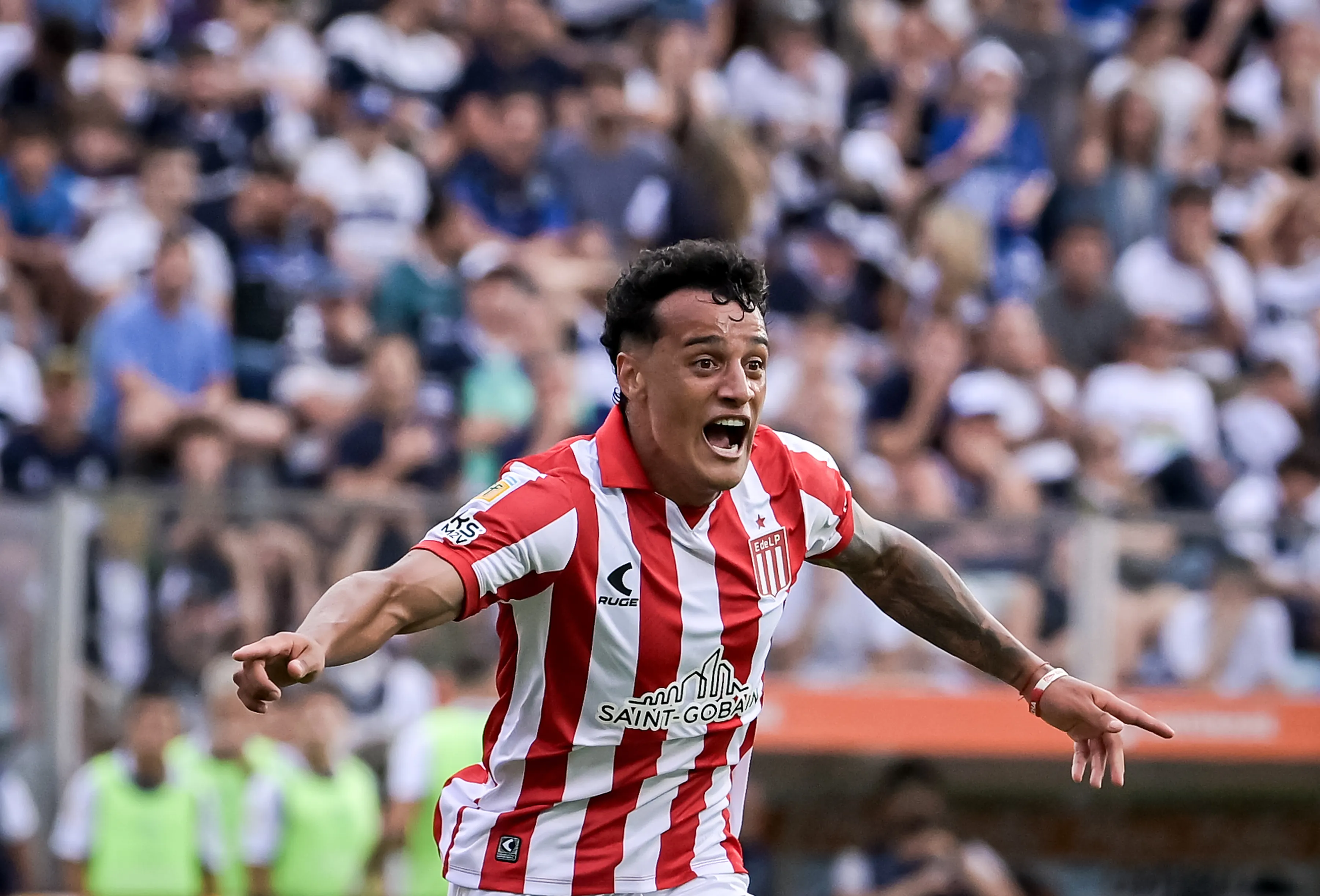 Tiago Palacios, en el radar de Boca. (Getty)