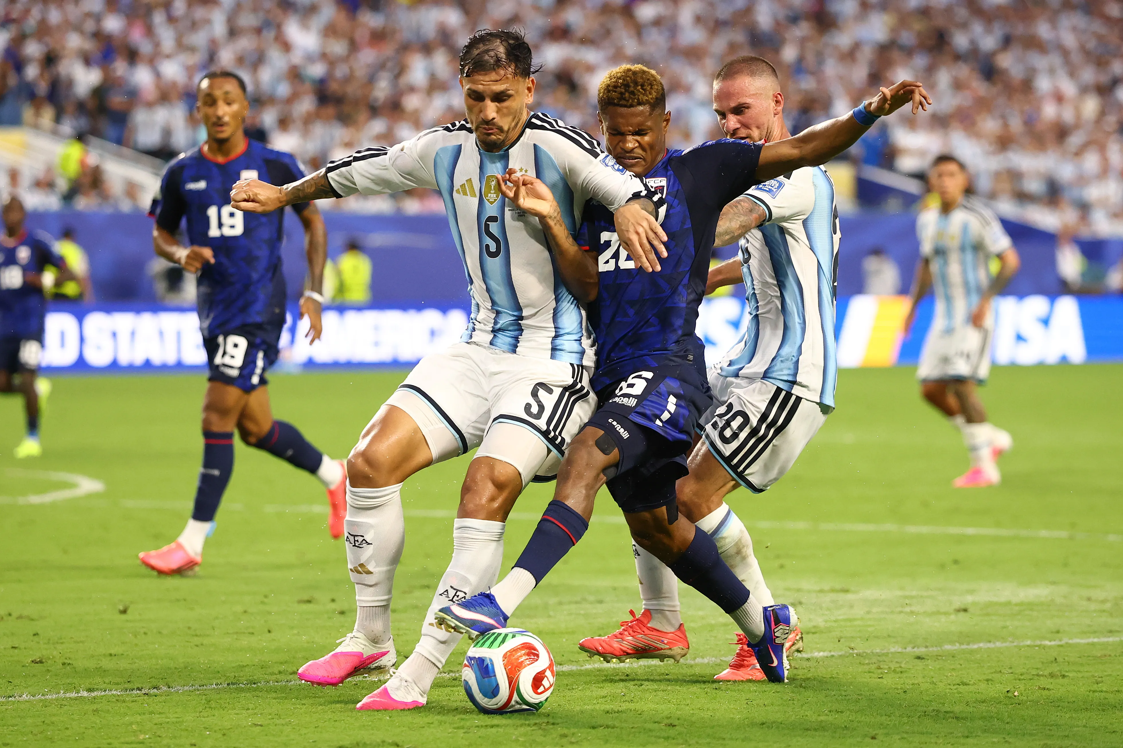 Paredes, en la Selección Argentina. (Getty)
