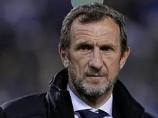Arruabarrena tiene una duda: los 4 jugadores que pelean para acompañar a Merentiel ante Sarmiento