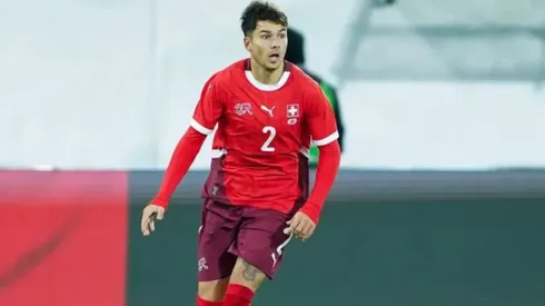 Blondel jugó para la selección de Suiza en 2025.