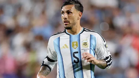 Con Paredes y dos dudas: el equipo que piensa Scaloni para la final con España