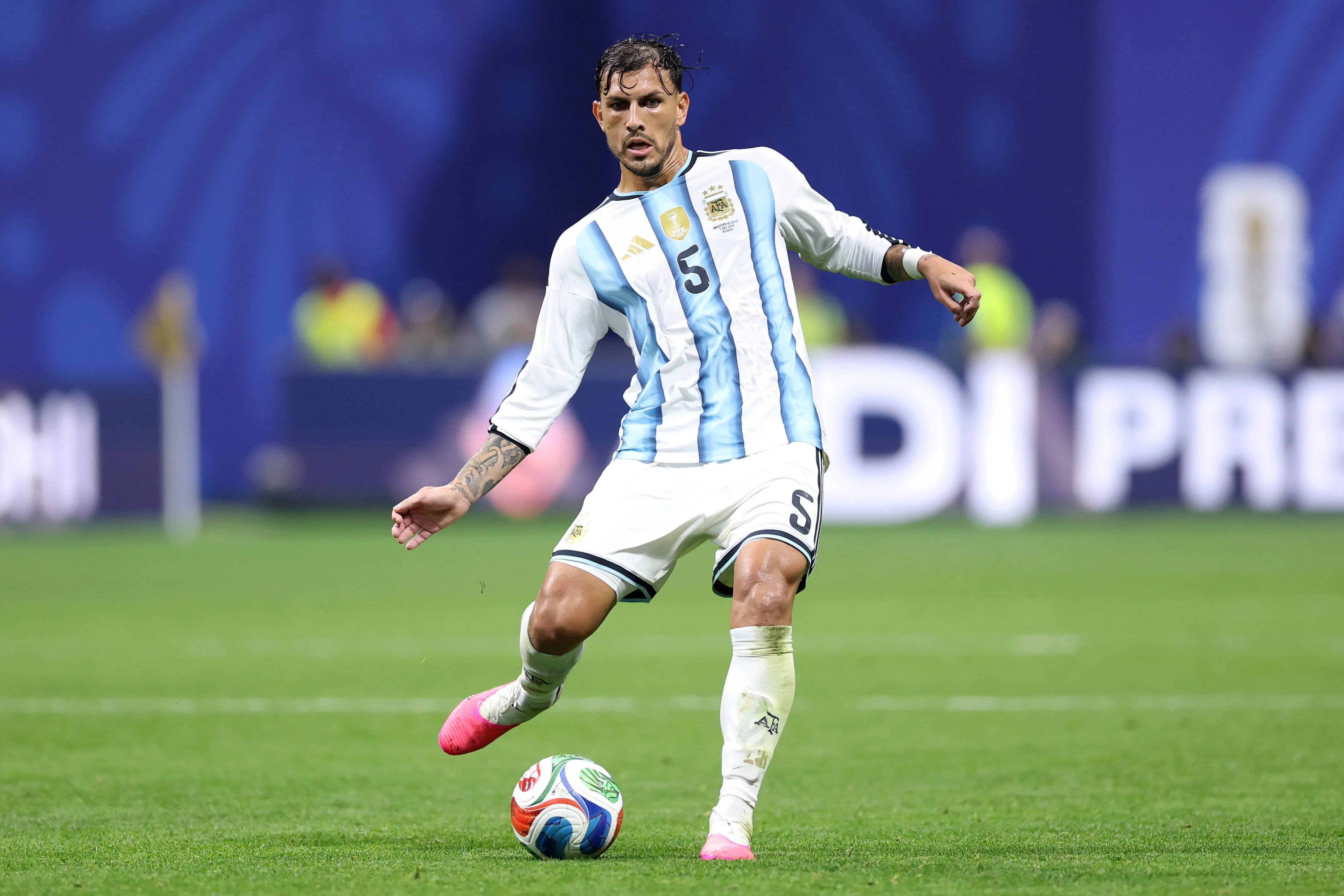 Boca recibirá aproximadamente 285.000 dólares por Paredes. (Getty Images)