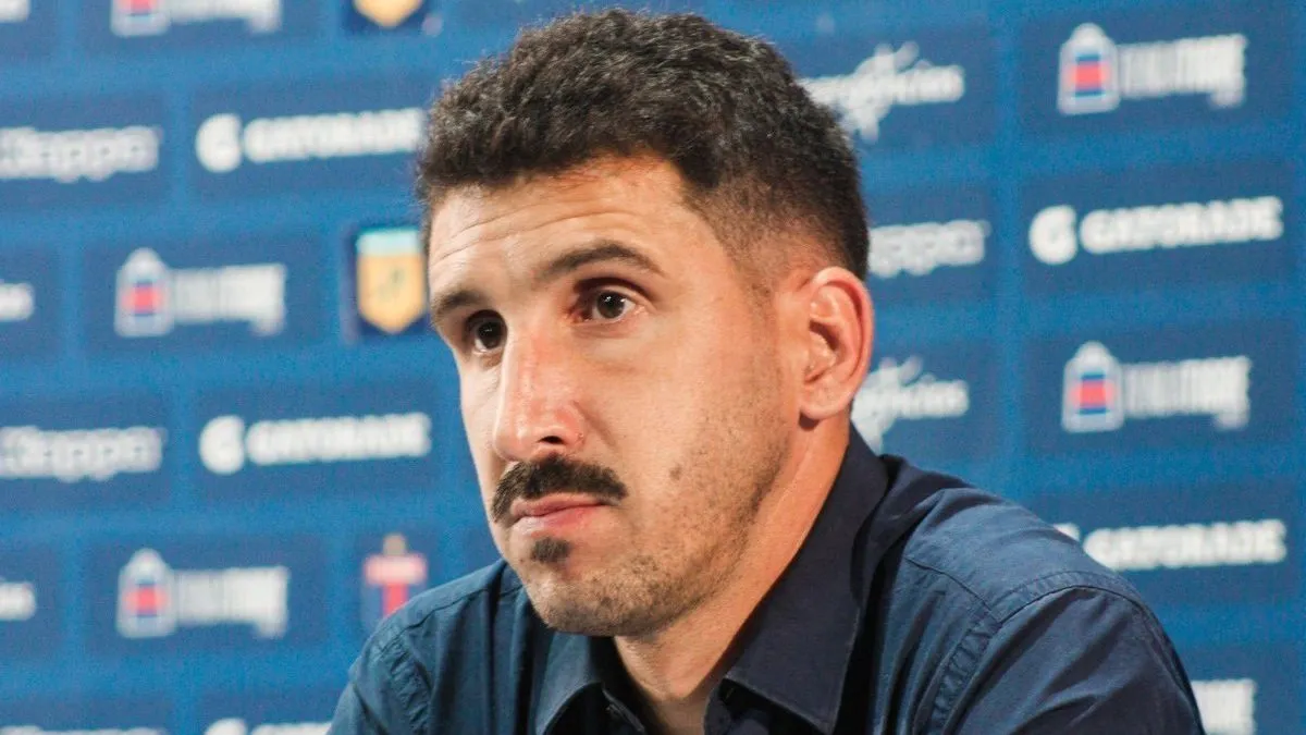 El presidente de Tigre habló sobre las negociaciones con Boca por Romero.