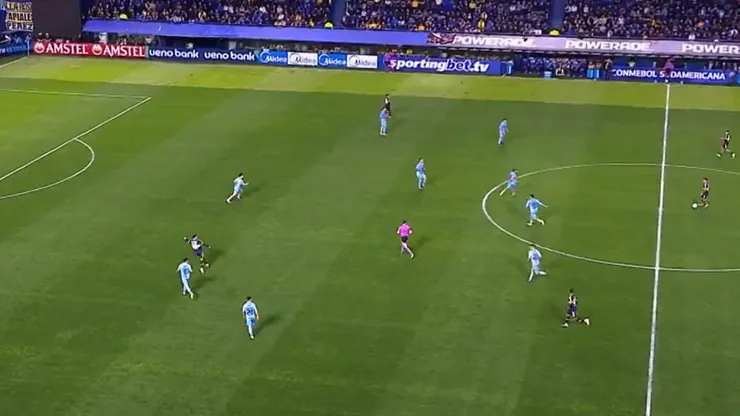 Boca evalúa las medidas para mejorar el estado del campo de juego de La Bombonera.