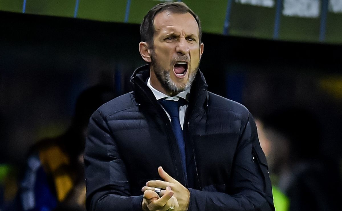 Arruabarrena criticó los errores de Boca tras empatar con Newell's
