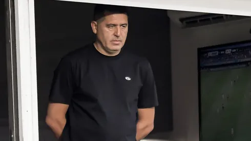 Riquelme apunta a un defensor central para Boca.