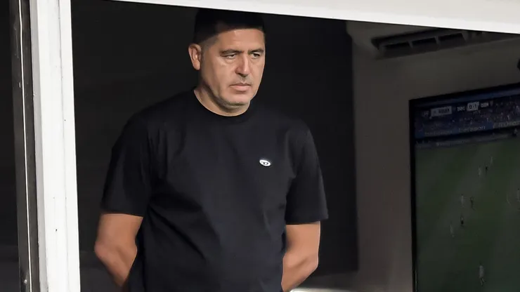 Riquelme apunta a un defensor central para Boca.