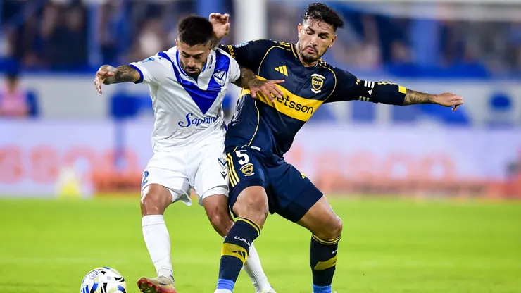 Boca se enfrenta a Vélez.