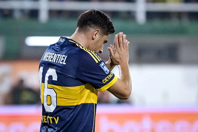 Miguel Merentiel sigue sin convencer a los hinchas de Boca. (Getty Images)