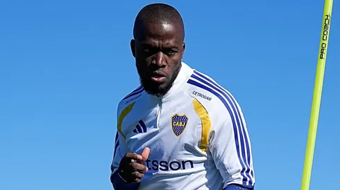 Valencia usará dos camisetas distintas en Boca.