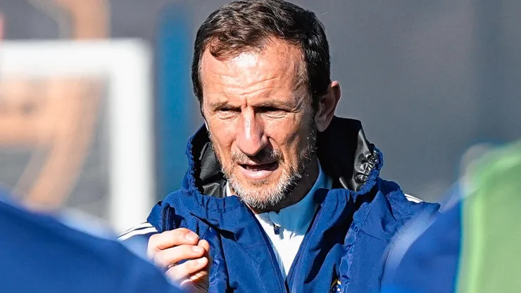Arruabarrena armó el 11 para enfrentar a Recoleta.