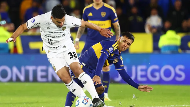 Boca juega con Recoleta en el estadio de Huracán.