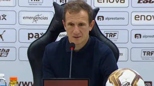 El Vasco bancó a uno de los titulares contra Platense.