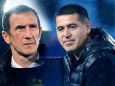 Riquelme y Arruabarrena hablaron en el avión a Paraguay
