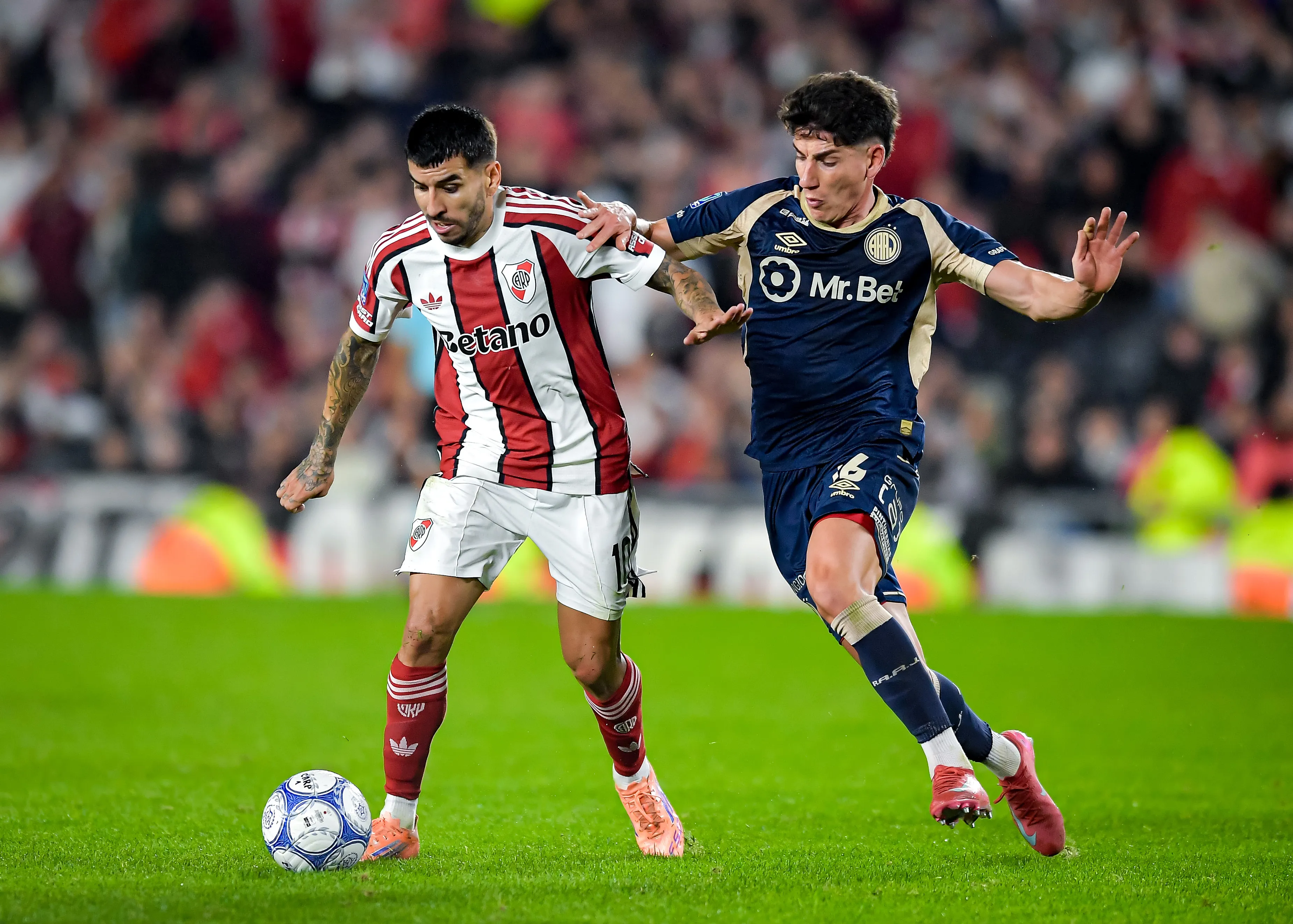 Álvarez, en el radar de Boca. (Getty)
