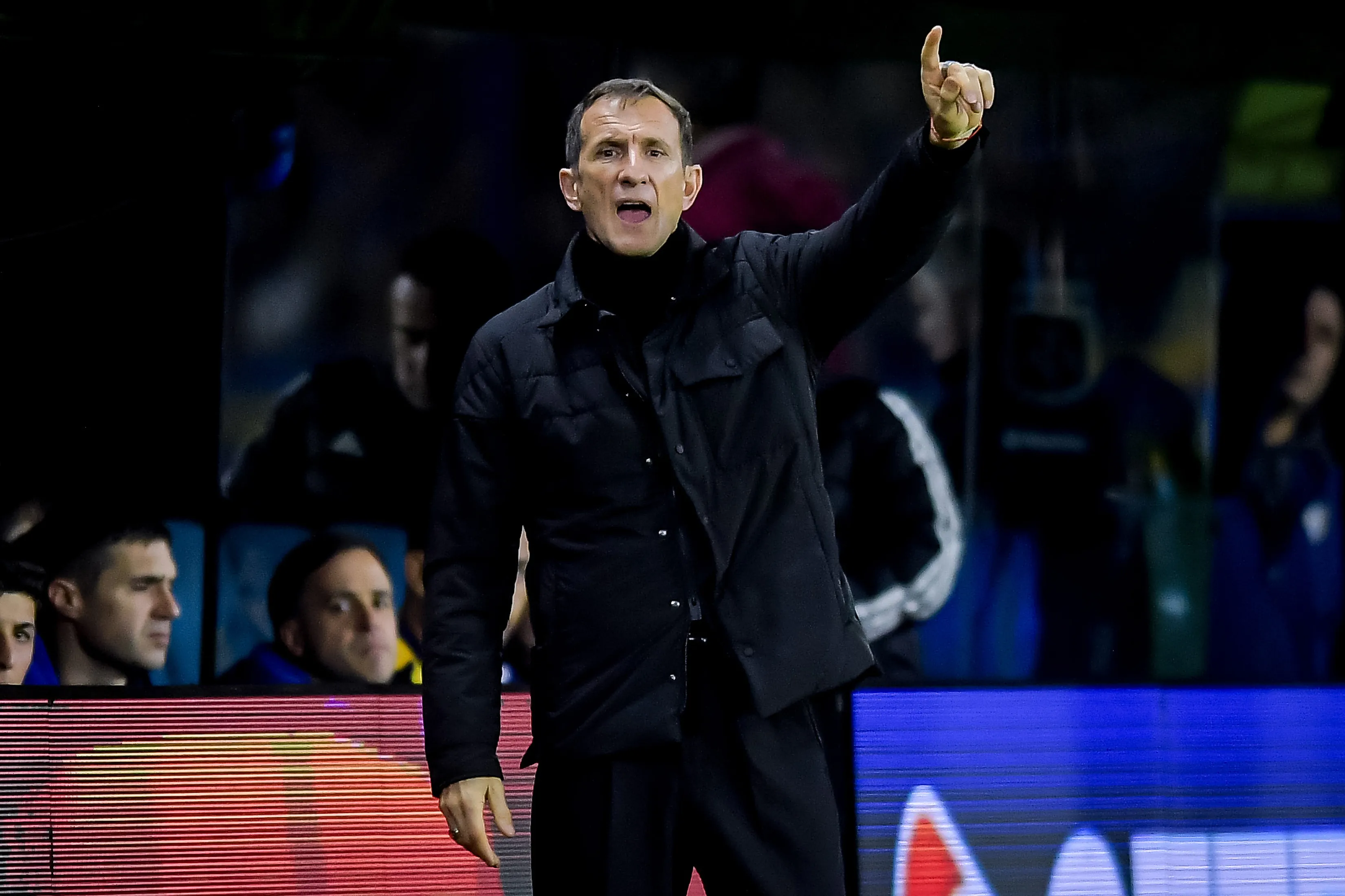 Arruabarrena quiere un defensor central. (Getty)