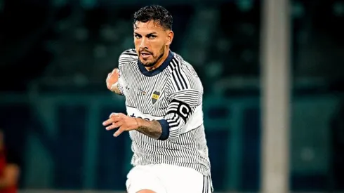 Paredes debió salir contra Vélez.