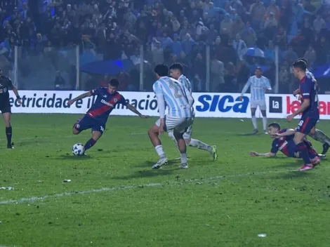 Los hinchas de Boca, indignados con un gesto del árbitro del partido de River: "Le faltó gritarlo"